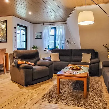 アパート 3 Bedroom Beautiful In *