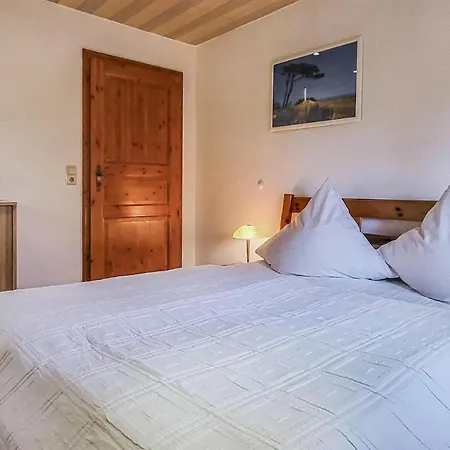 3 Bedroom Beautiful In アパート *